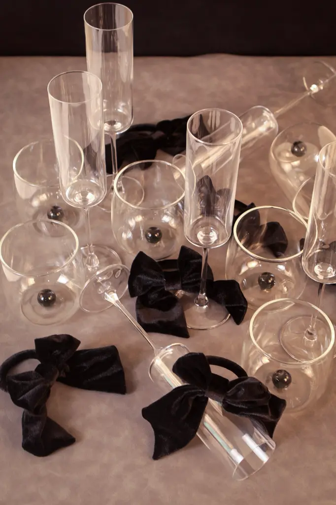 8-UN SOIR 1.webp